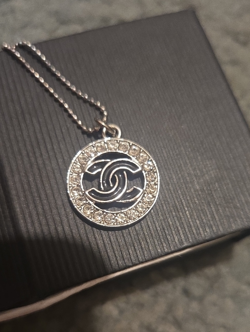 🧁Designer Inspired Crystal Round Pendant Necklace with Interlocking Logo